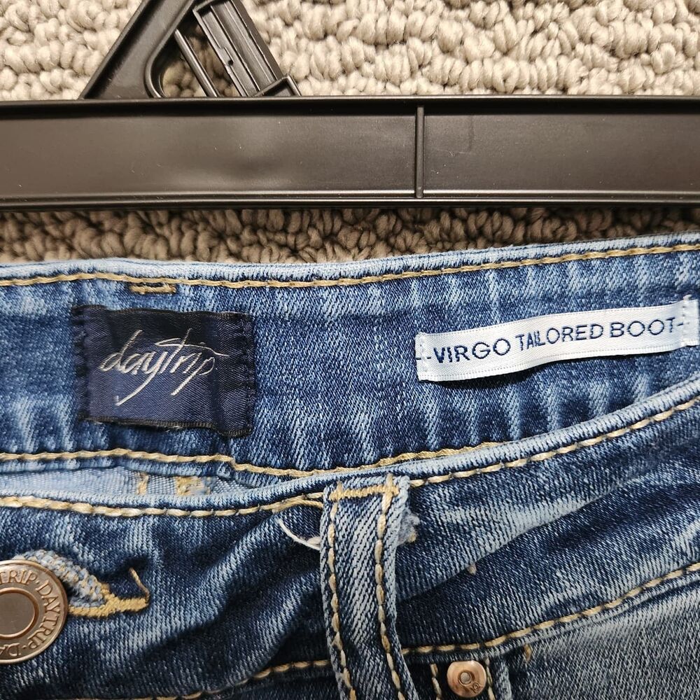 DAYTRIP Virgo Tailored Boot Denim Jeans Size 31L - Picture 4 of 10